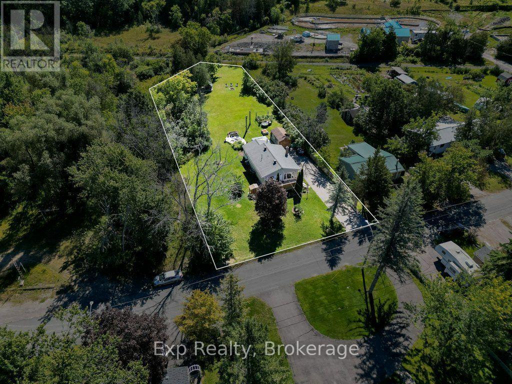 156 CEDAR DRIVE - Image 3
