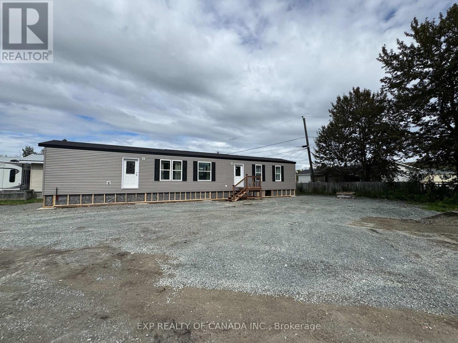 268 EVELYN CRESCENT - 2