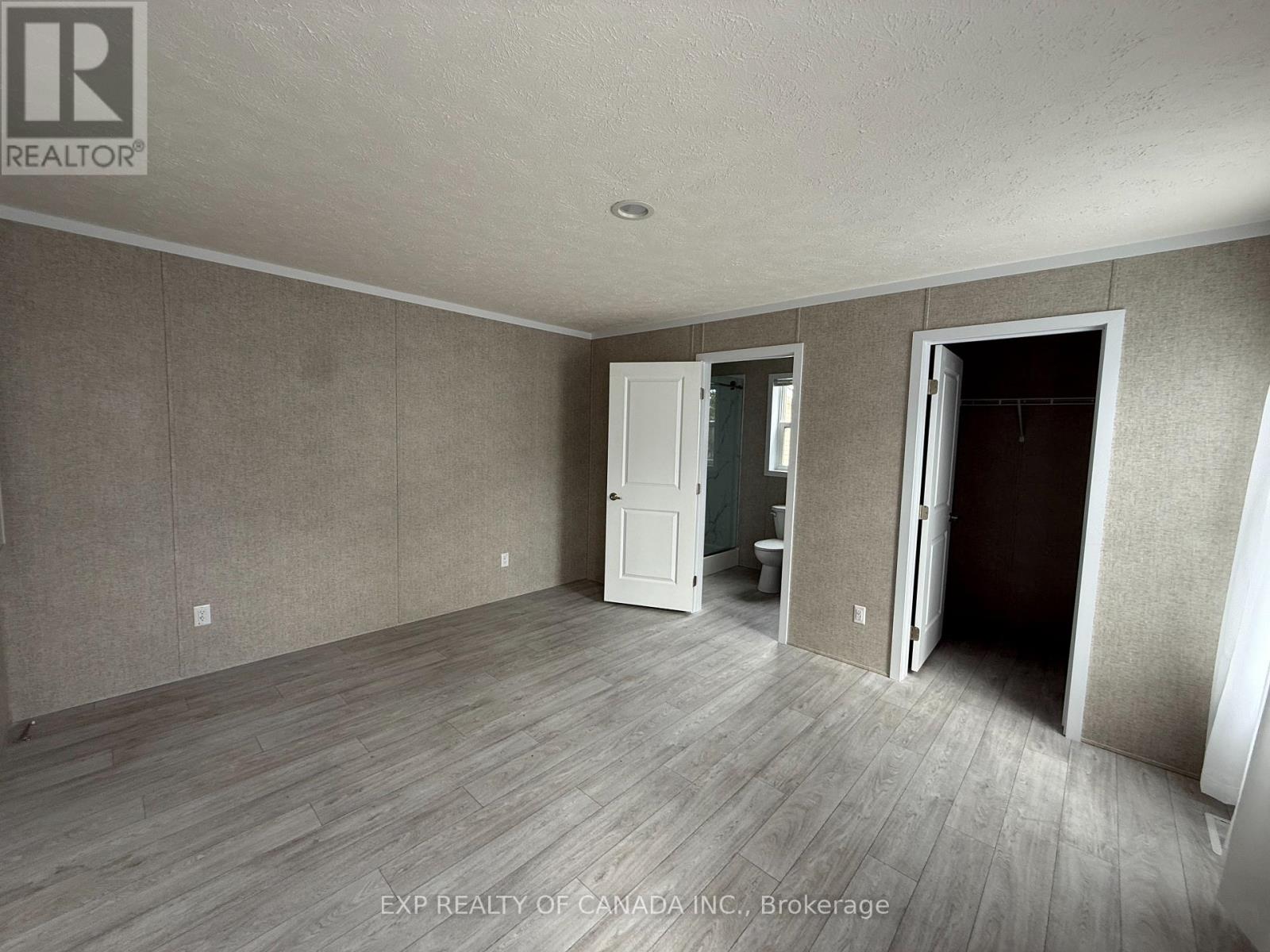 268 EVELYN CRESCENT - 6