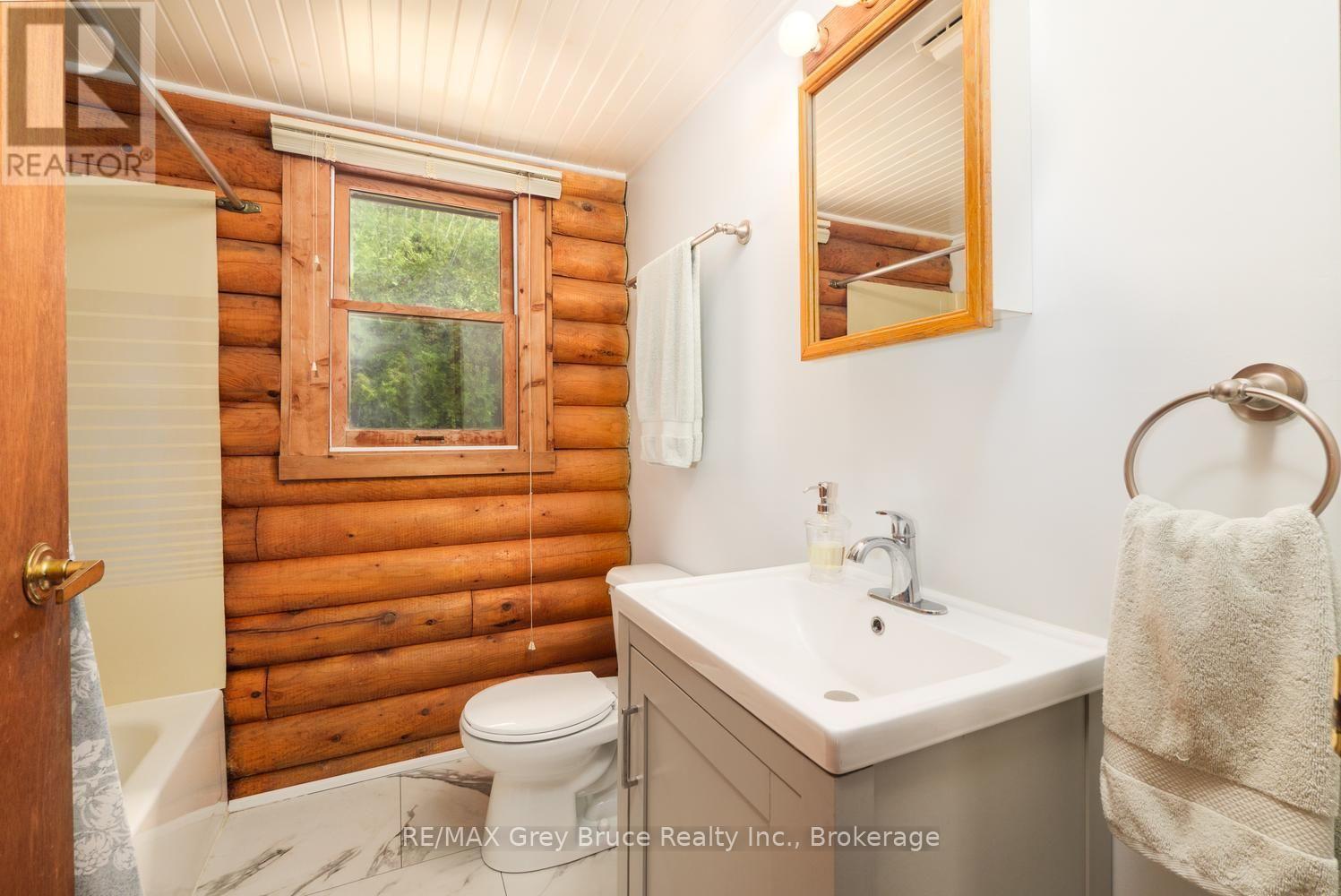 281 SHORELINE AVENUE - 13