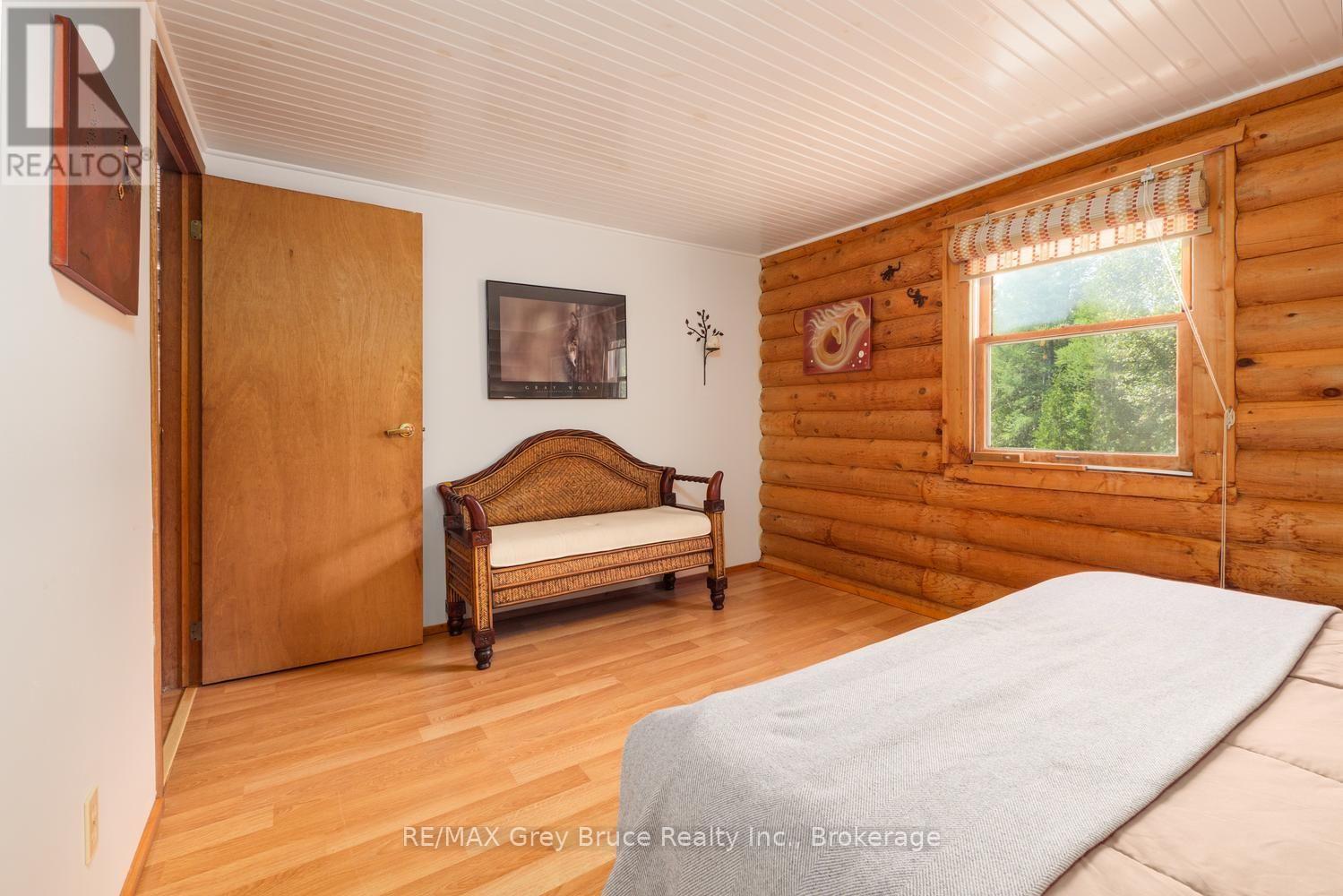 281 SHORELINE AVENUE - Image 20