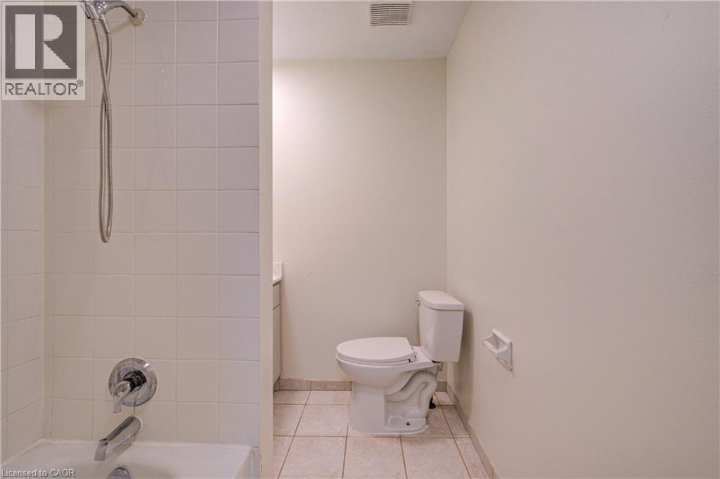 150 WESTCOURT Place - Image 12