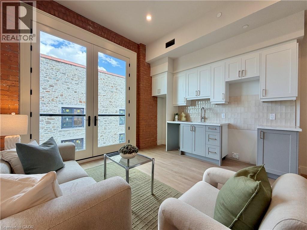Photo of 56 YORK Boulevard