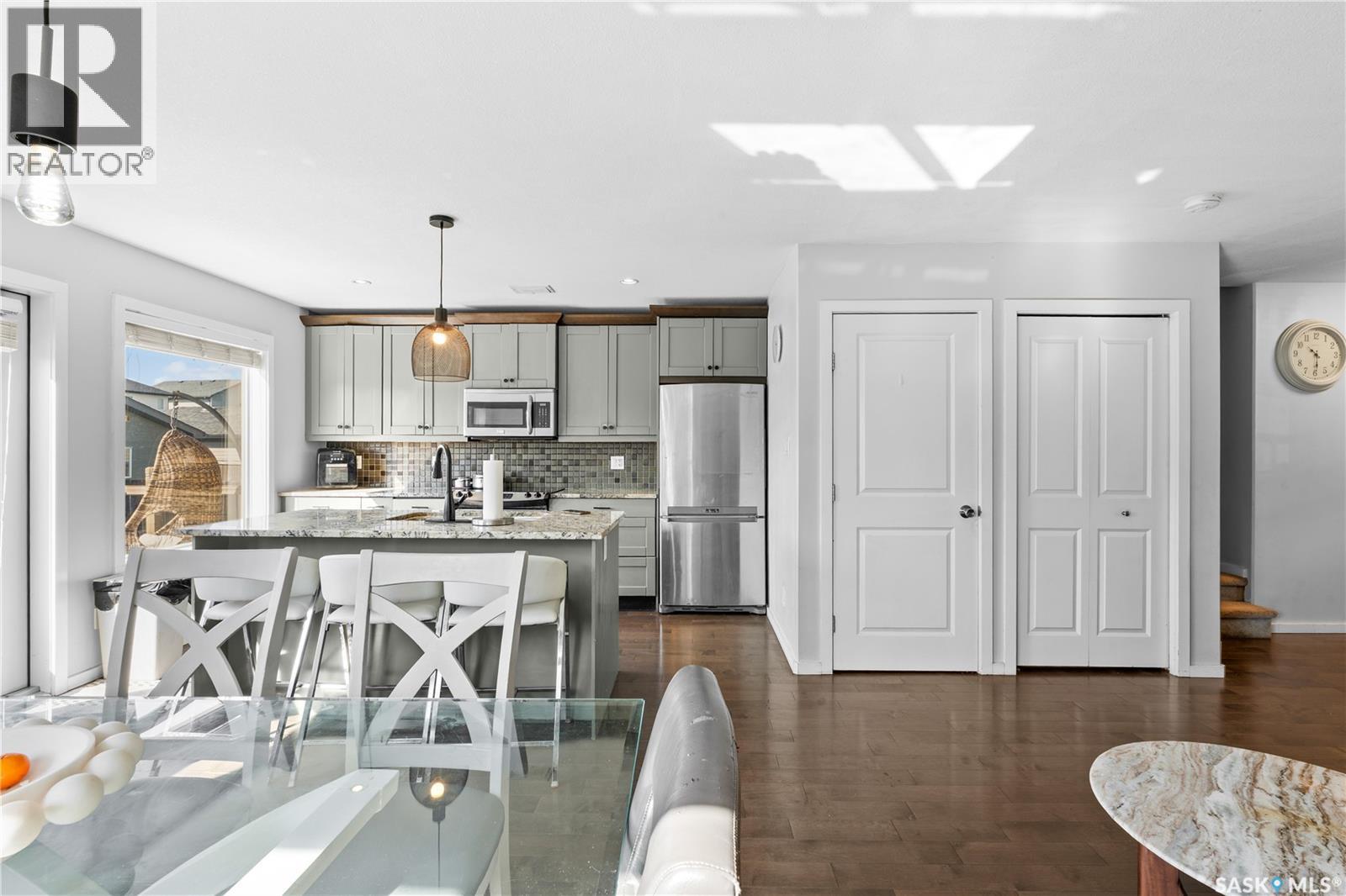 558 Geary CRESCENT - Image 14