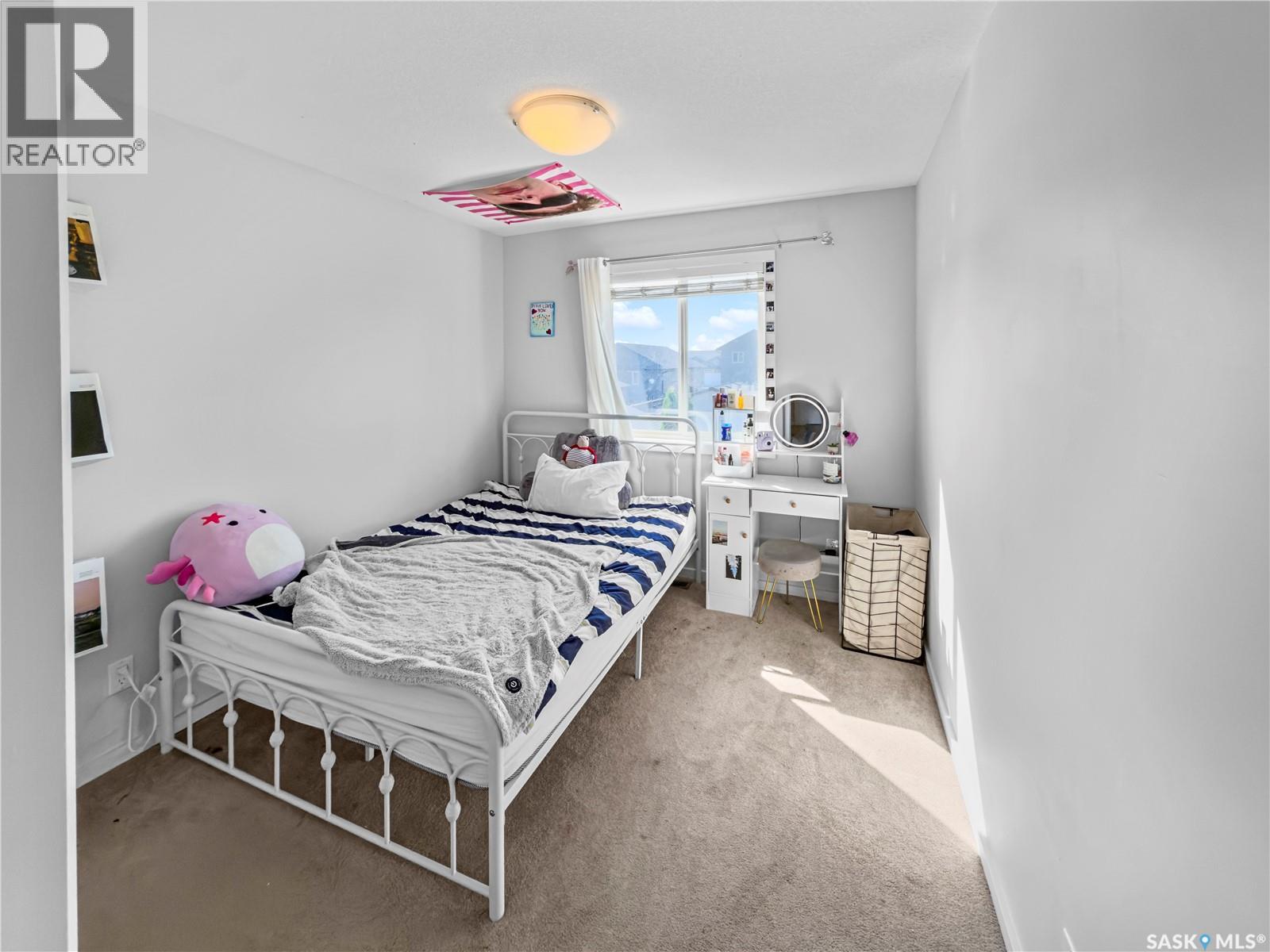 558 Geary CRESCENT - Image 38