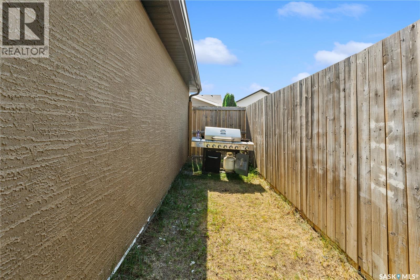 558 Geary CRESCENT - 57