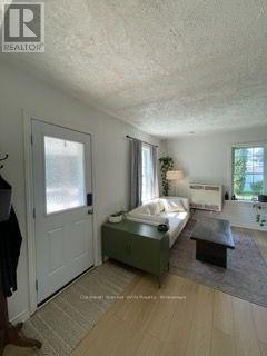 #1 16 Queen Street North, Minto, Ontario, N0G1Z0, Minto, Ontario — photo 2 of 5