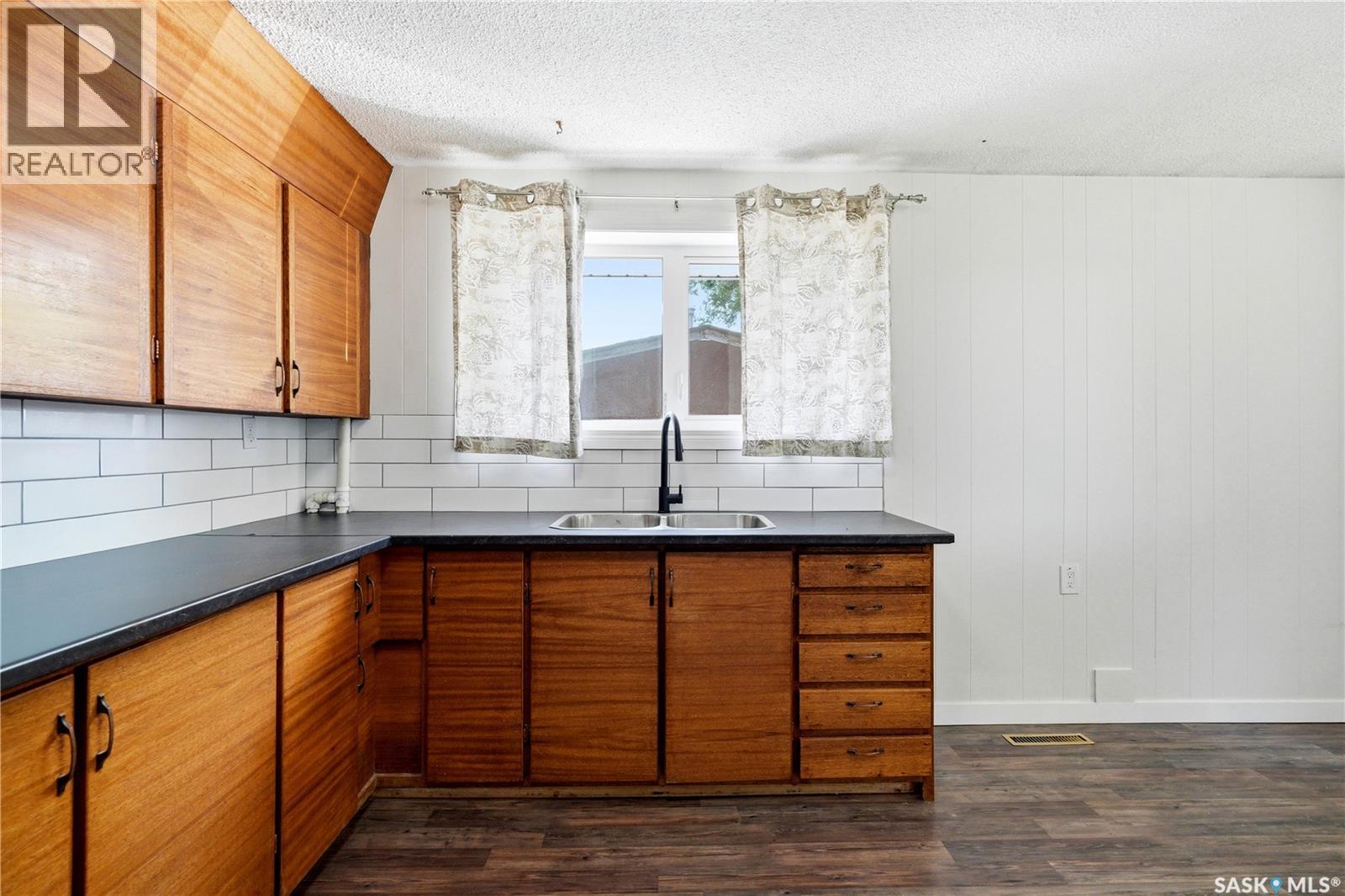 2525 McPherson AVENUE - Image 11