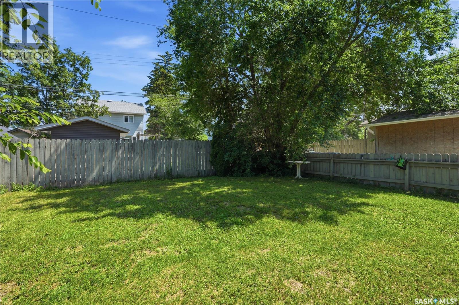 2525 McPherson AVENUE - 48