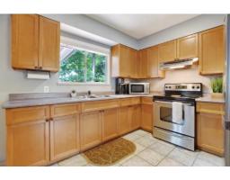 10992 132a Street, Surrey, BC V3T3Y4 Photo 6