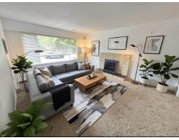 10992 132a Street, Surrey, BC V3T3Y4 Photo 10