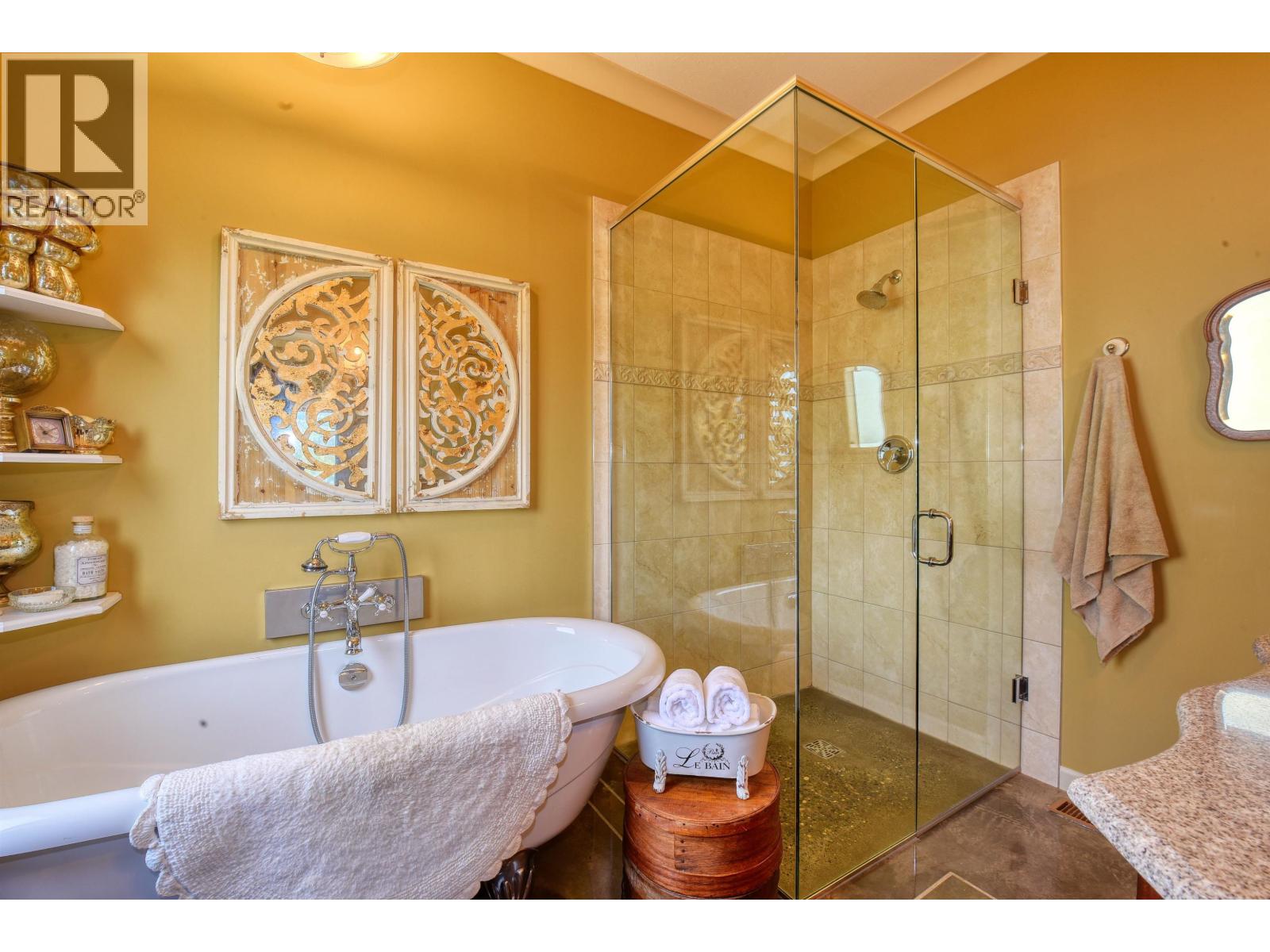 1515 DUNCAN ROAD - 11