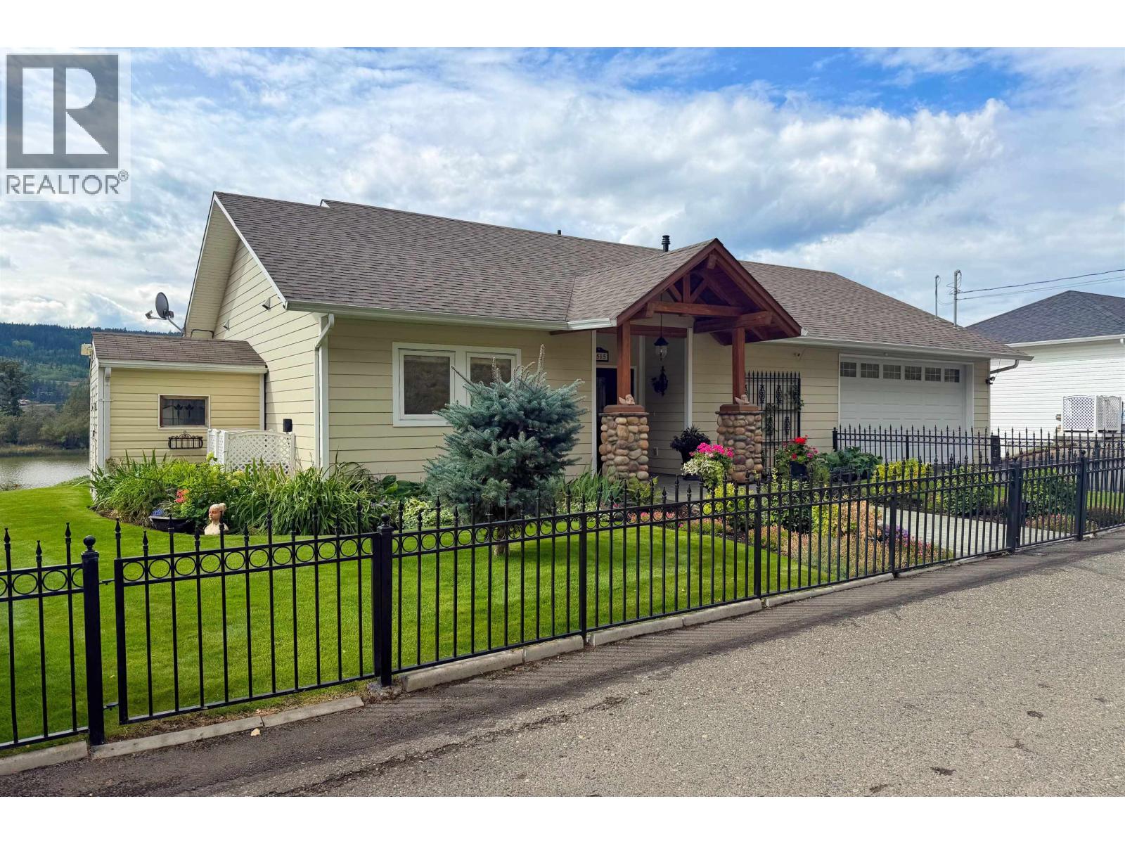 1515 DUNCAN ROAD - 30