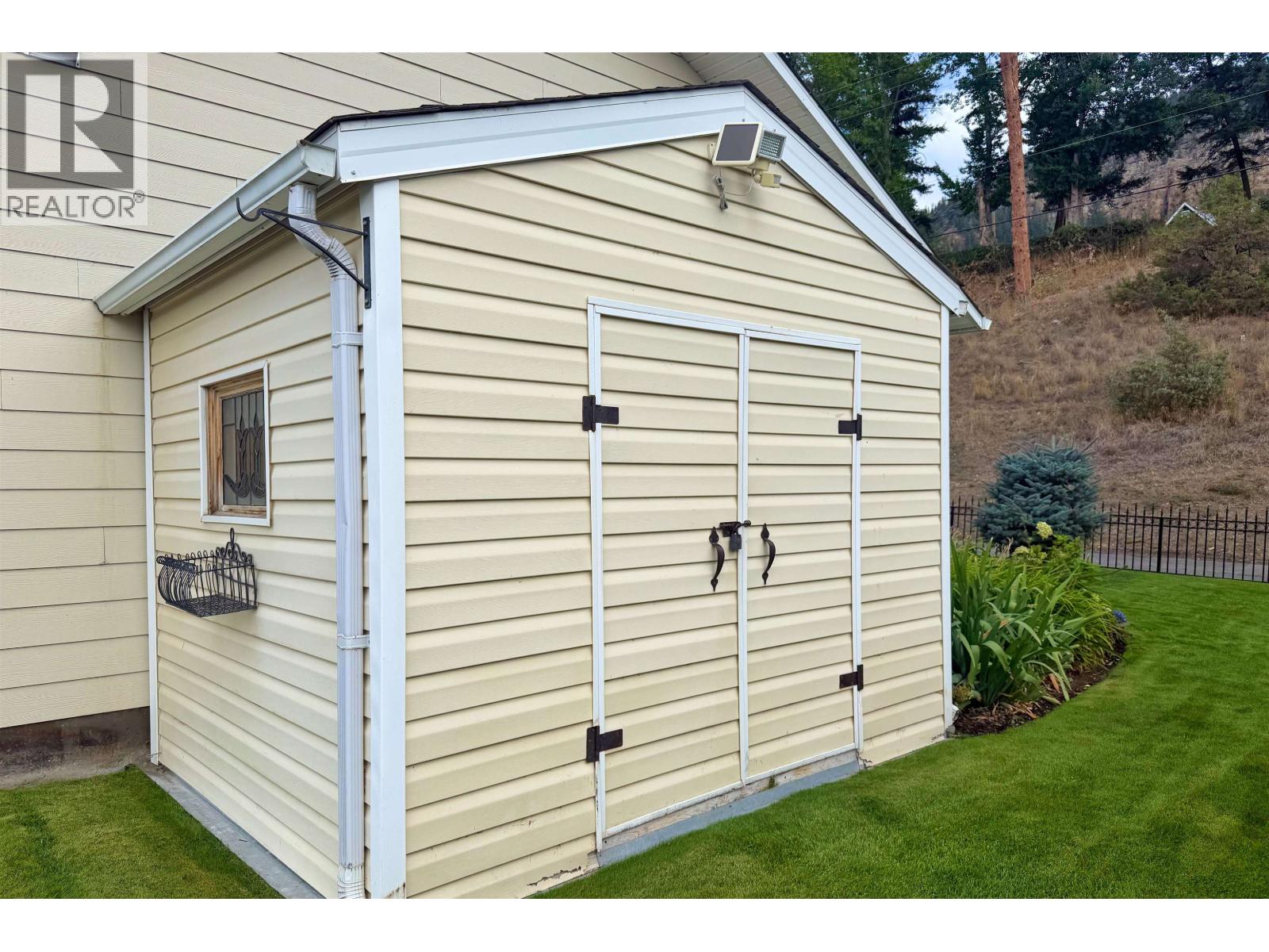 1515 DUNCAN ROAD - 34