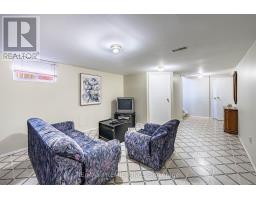 5 Valois Court, Toronto, ON M9V2Z4 Photo 18