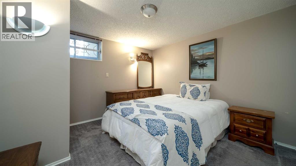 152 Mapleburn Drive SE - 35