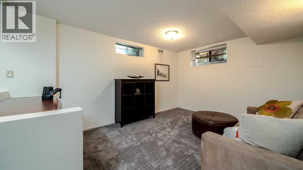 152 Mapleburn Drive SE - 33