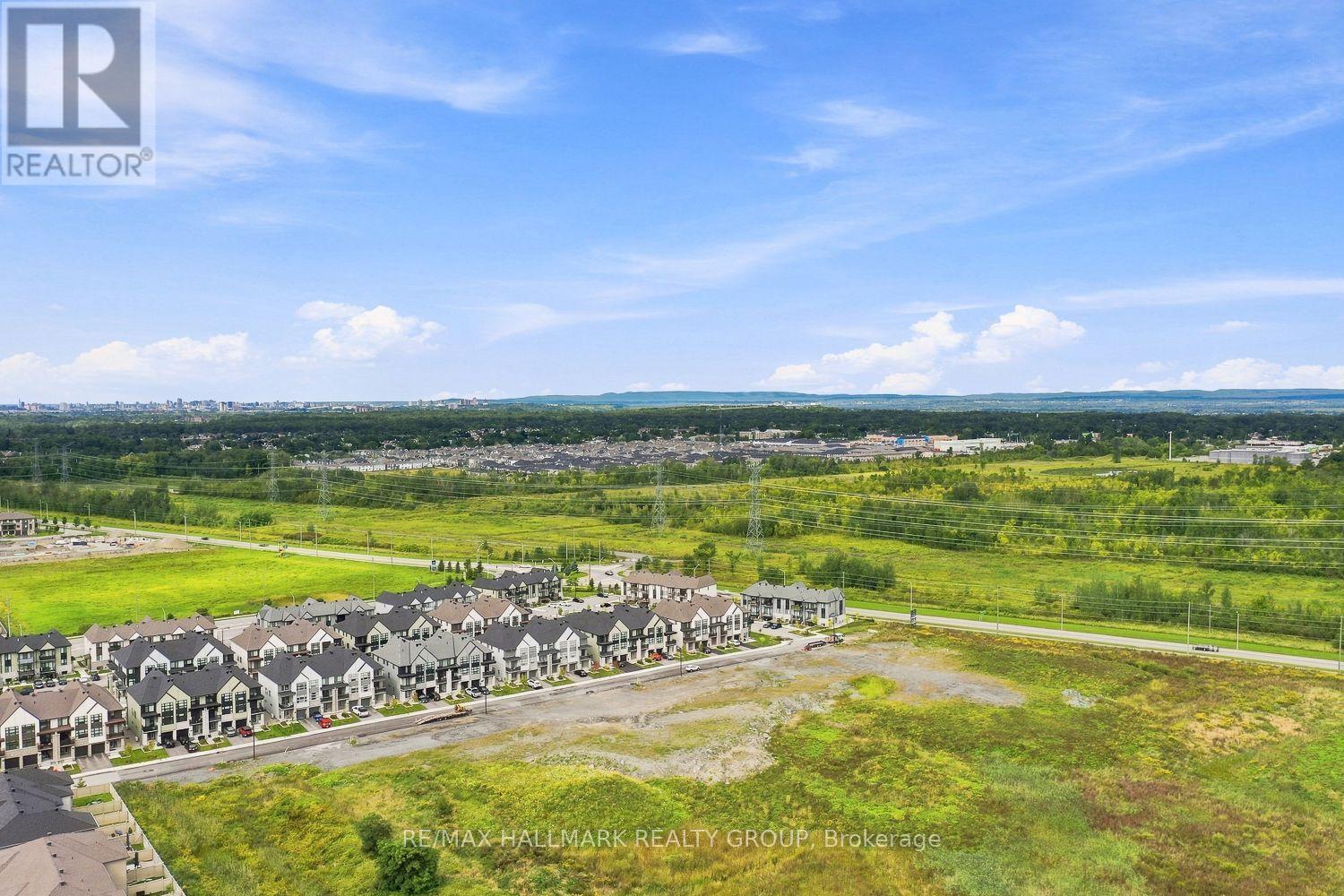881 COULOIR ROAD - 32