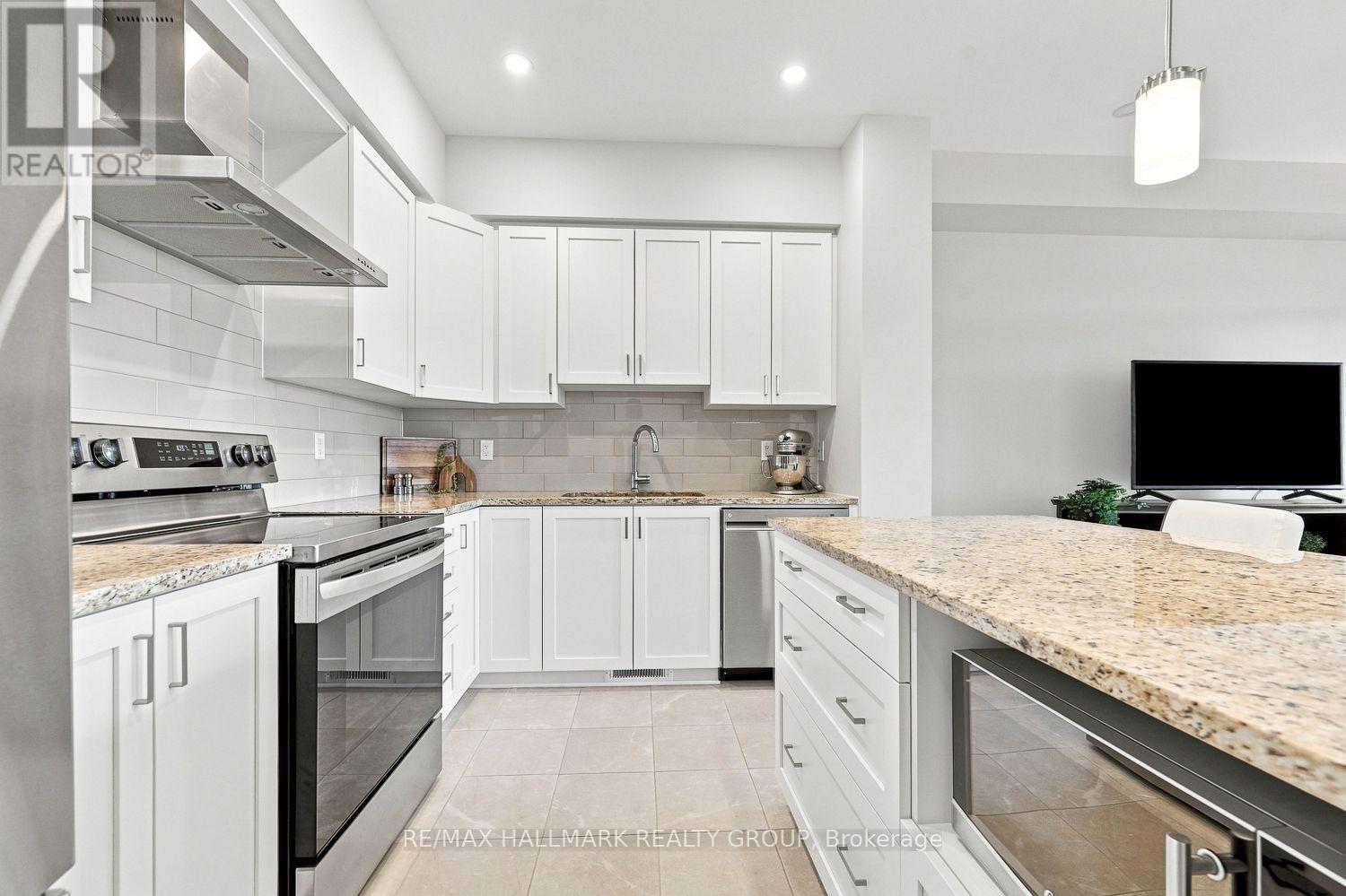881 COULOIR ROAD - Image 9