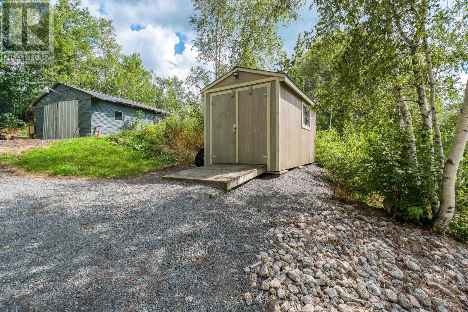 1017 Bog Road - 39