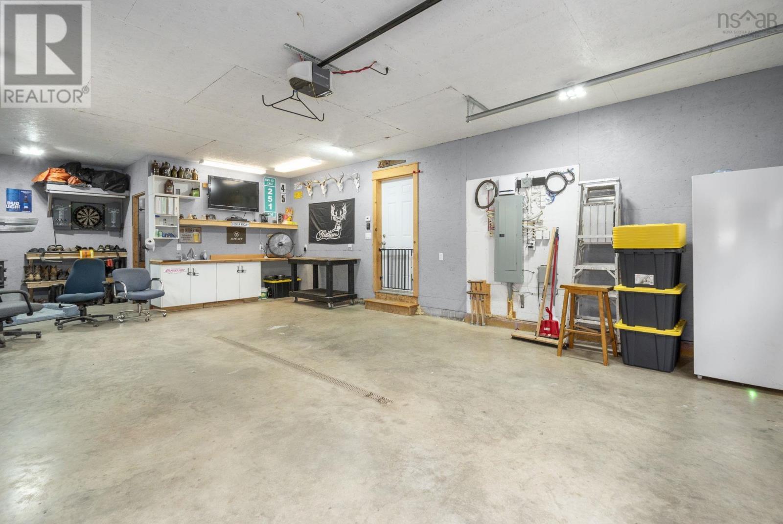 1017 Bog Road - Image 37