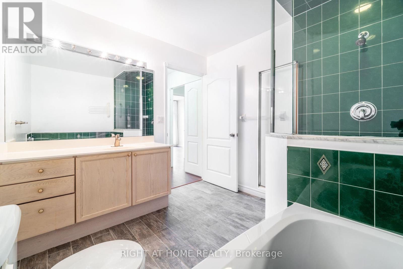 220 GRANDVIEW WAY - Image 18