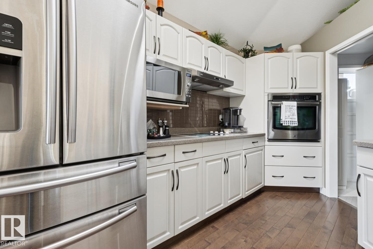 #8 11809 9B AV NW - Image 10
