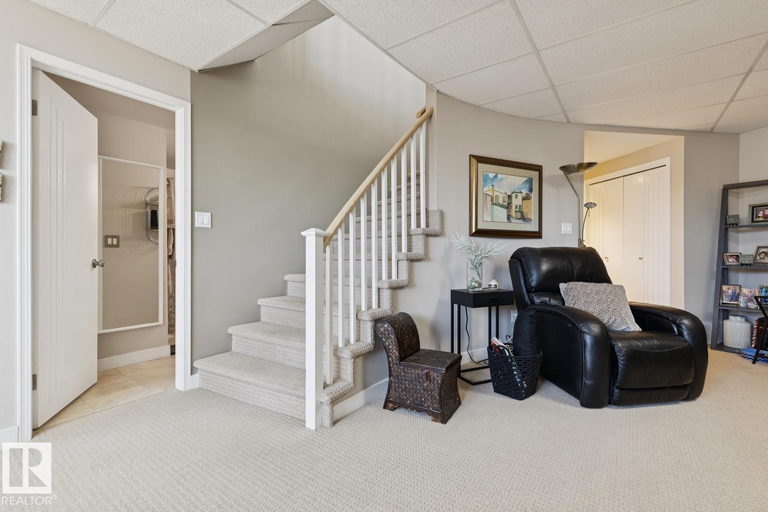 #8 11809 9B AV NW - Image 30