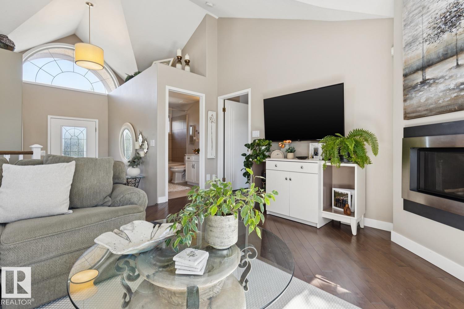 #8 11809 9B AV NW - Image 4