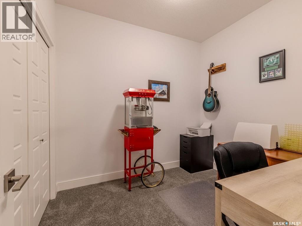 #313 105 Willis CRESCENT - Image 13