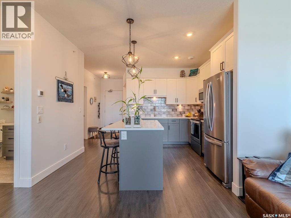 #313 105 Willis CRESCENT - Image 24
