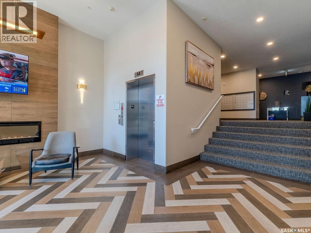 #313 105 Willis CRESCENT - Image 5