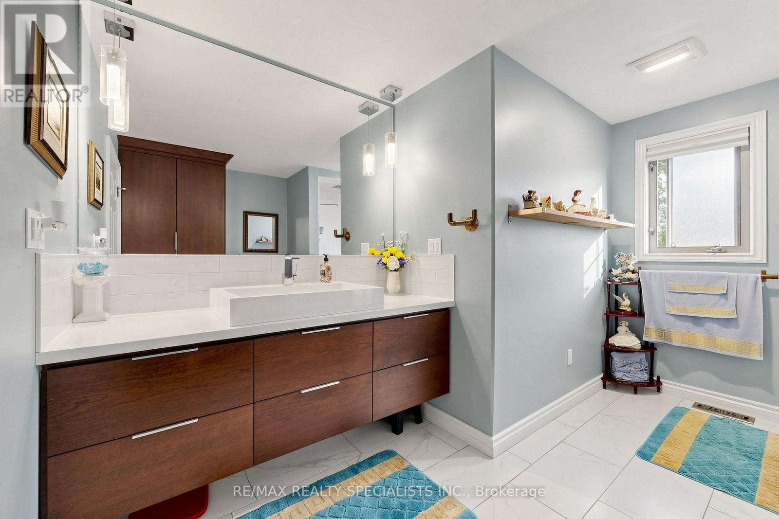 14 KIMBERLY COURT - 18