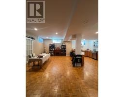 Lower - 132 Old Surrey Lane, Richmond Hill, ON L4C8S6 Photo 8