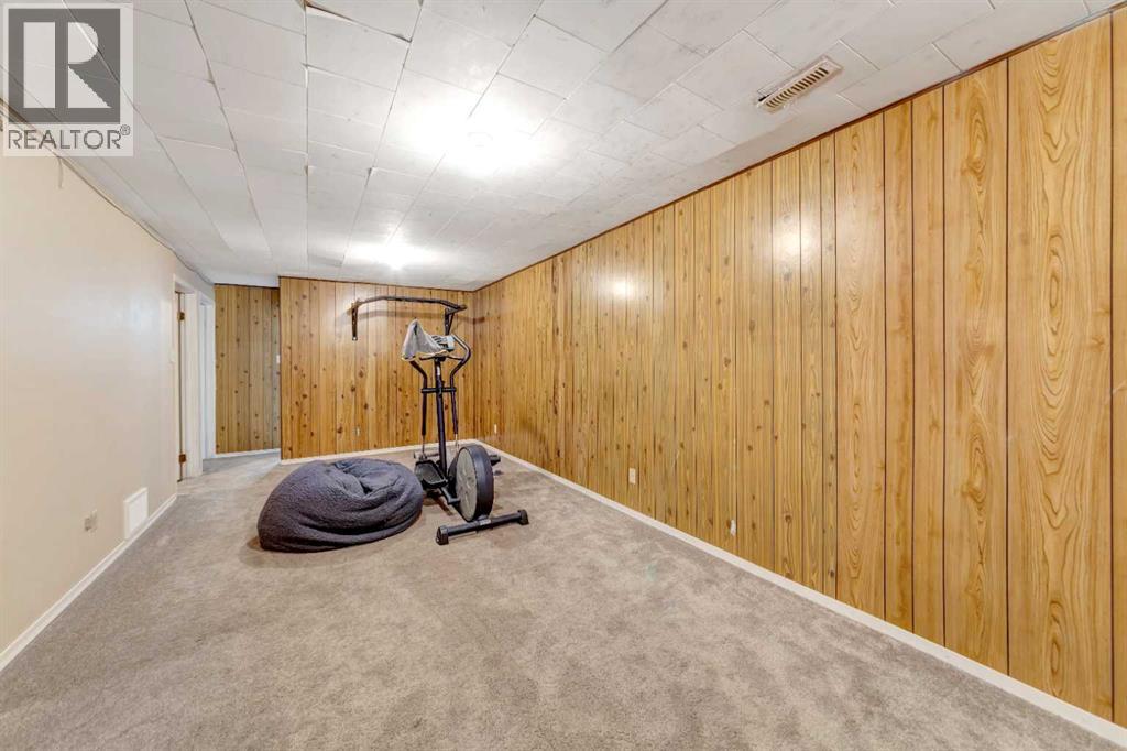 3009 49 Avenue - 15