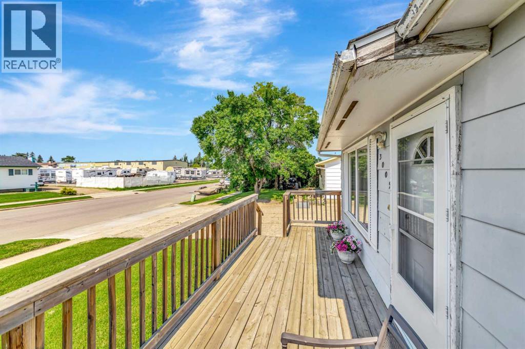 3009 49 Avenue - 33