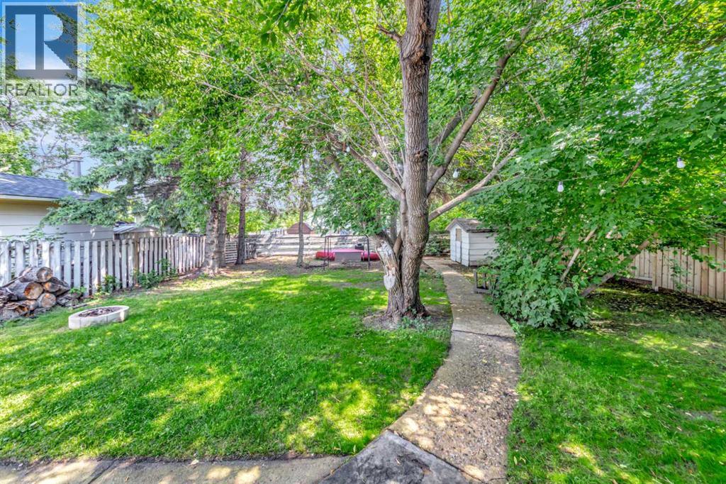 3009 49 Avenue - 25