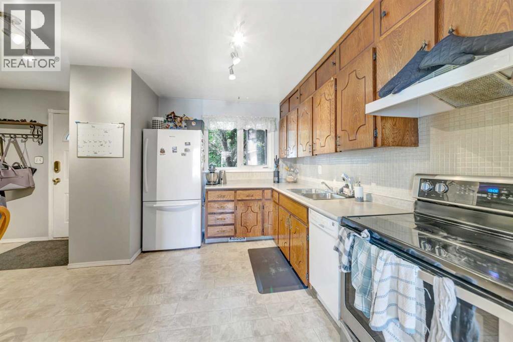 3009 49 Avenue - 7