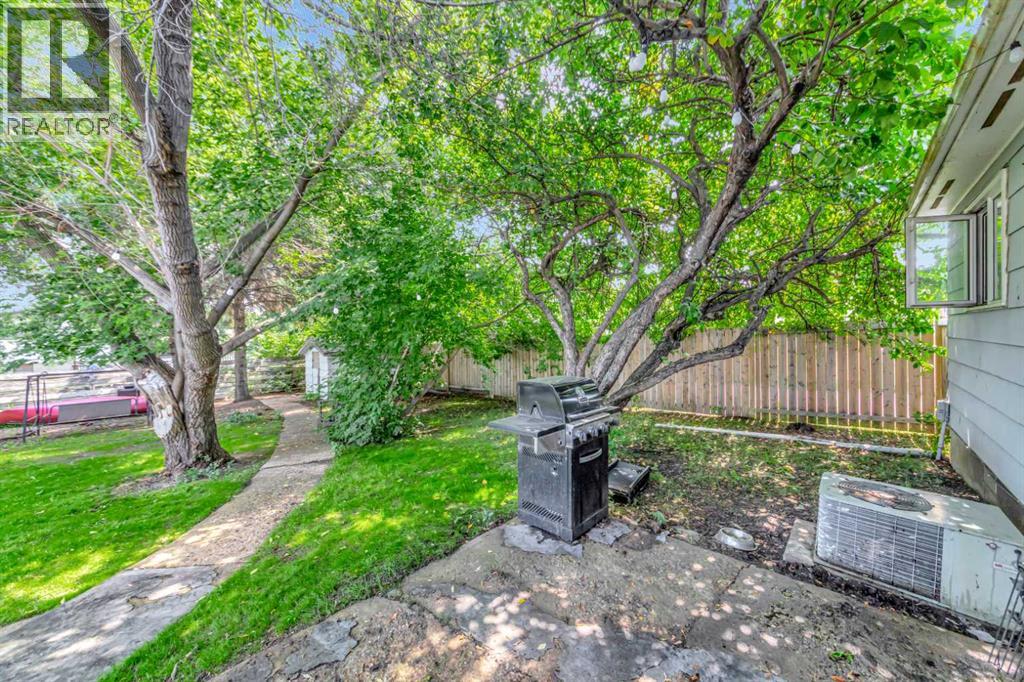 3009 49 Avenue - 24