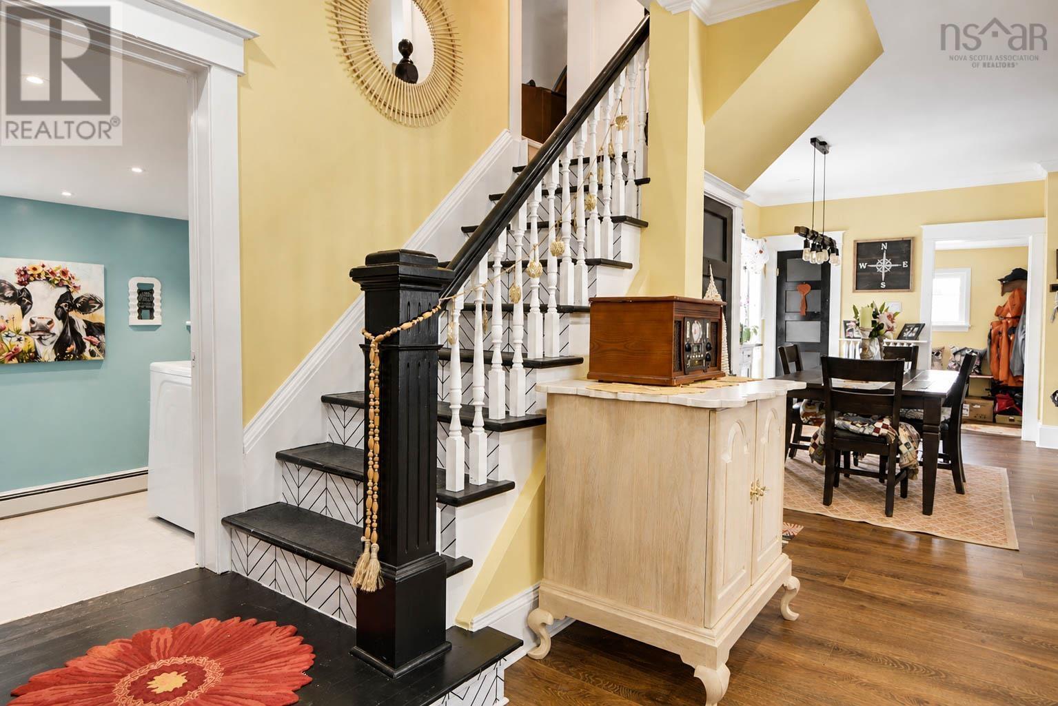 131 Maple Avenue - Image 26