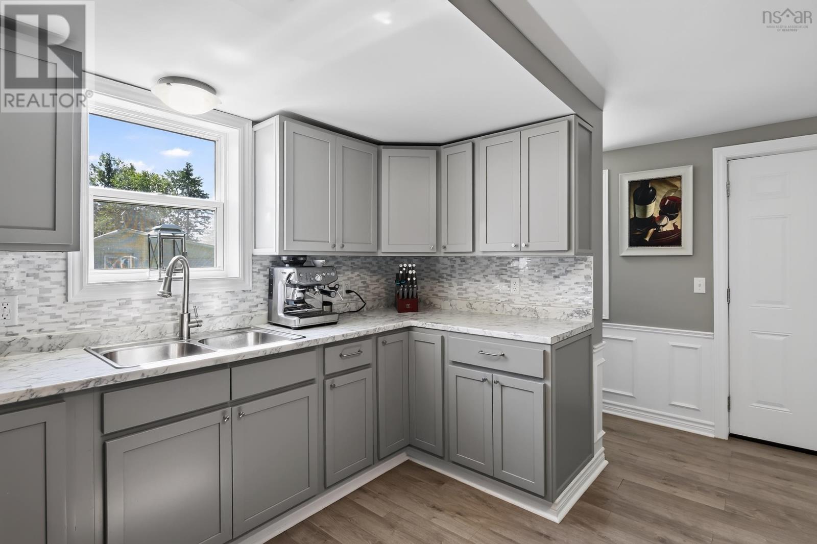 17 Behie Road E - Image 6