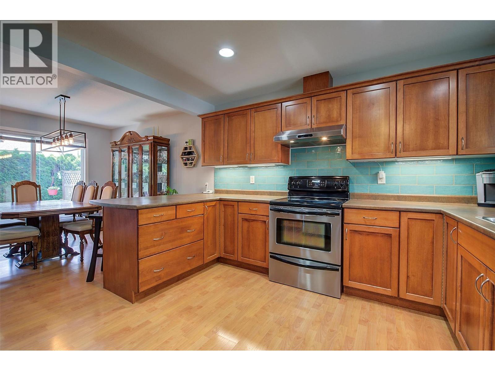 6 788 Rutland Road North, Kelowna