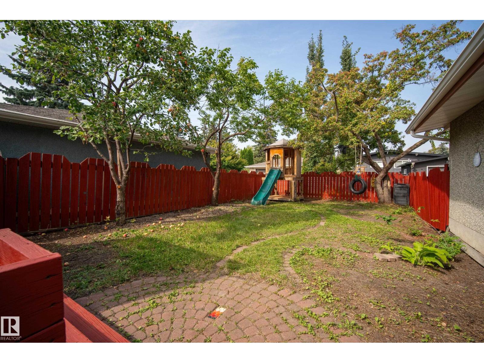 11728 39 AV NW - 48