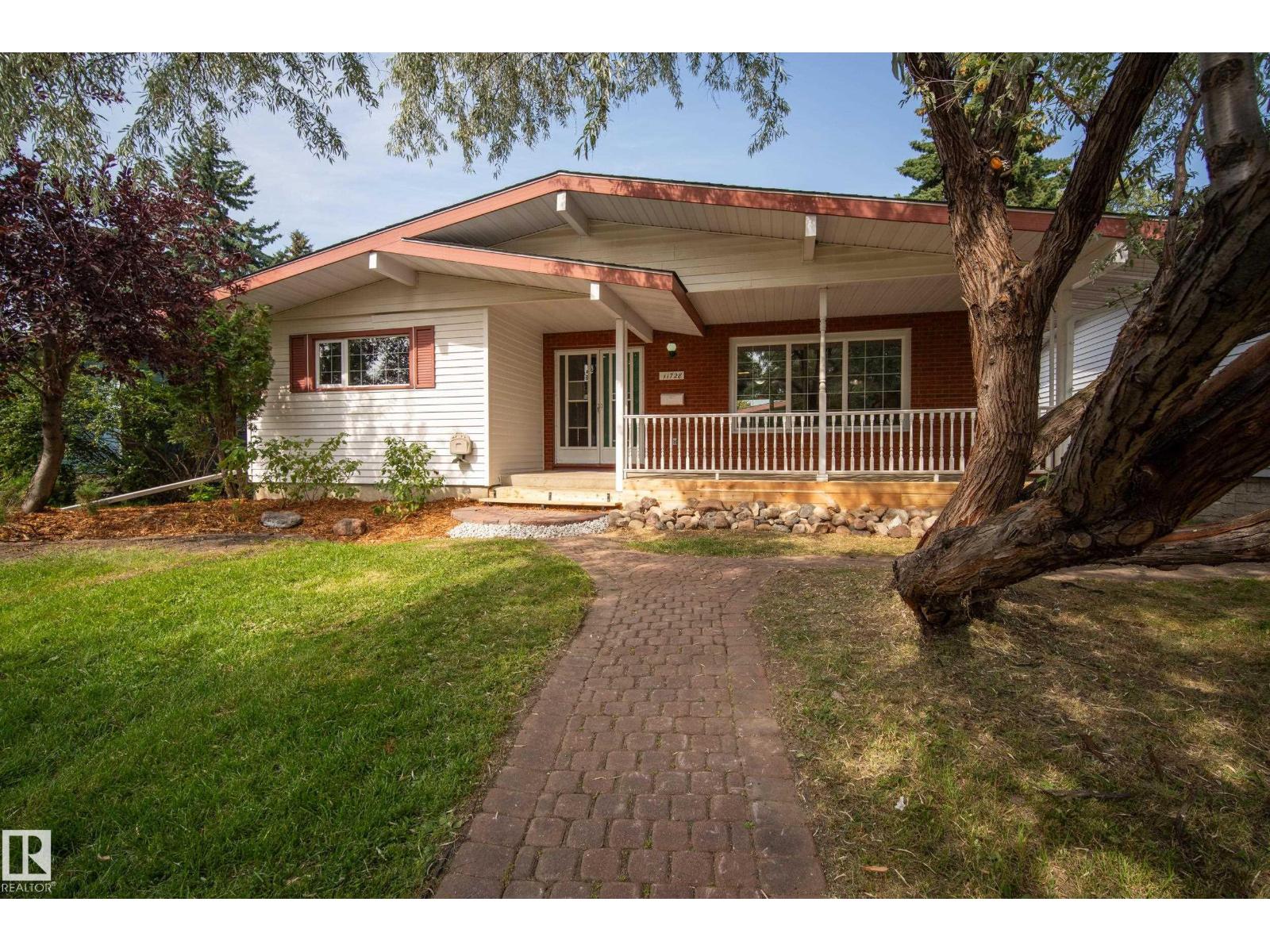 11728 39 AV NW - 5
