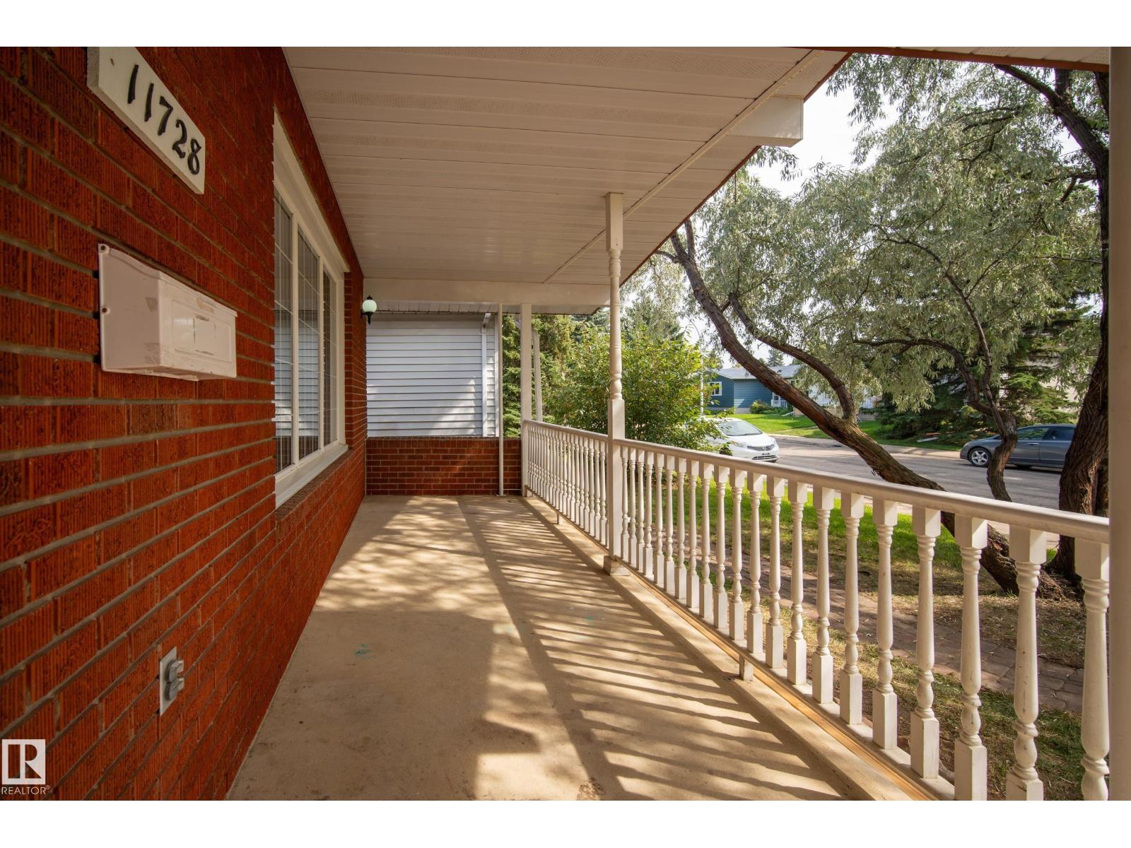 11728 39 AV NW - Image 7