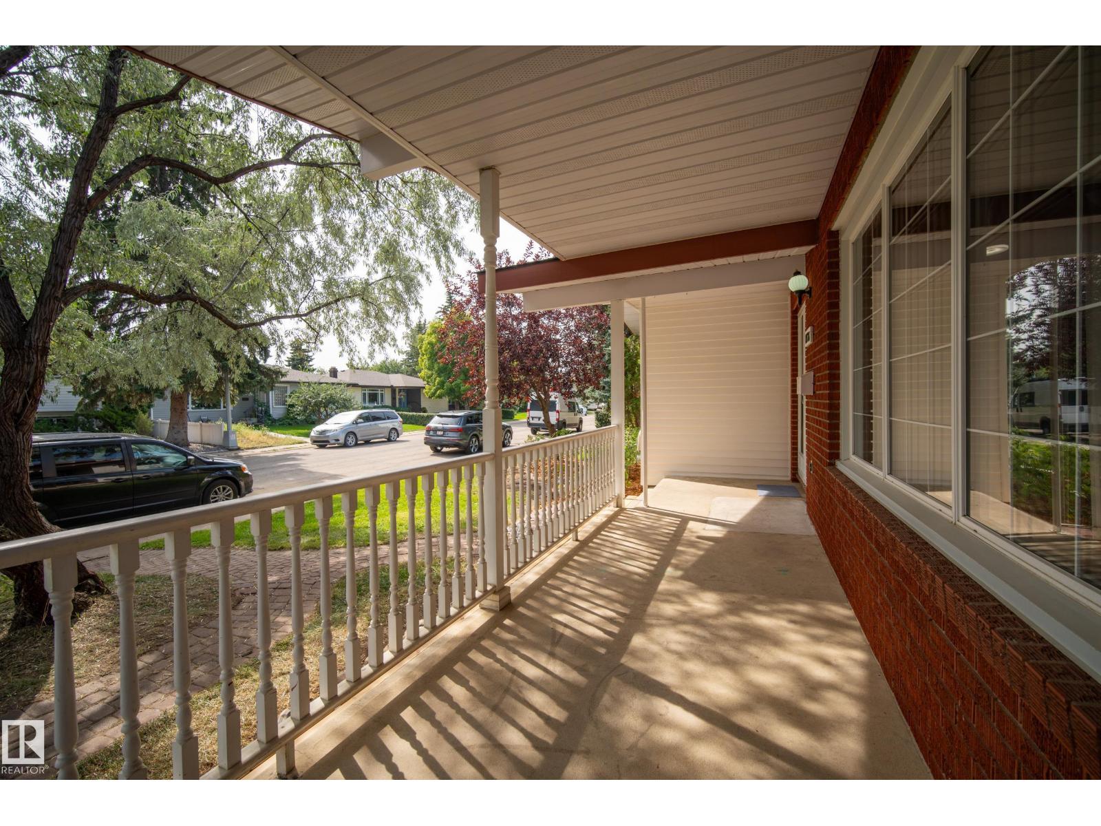 11728 39 AV NW - 8