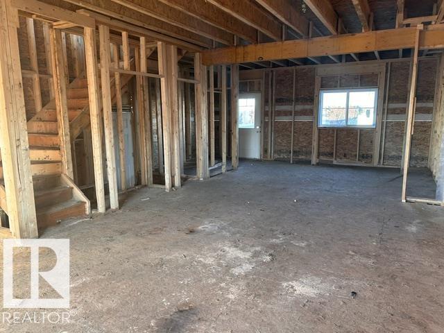 10201 92A Ave - 4