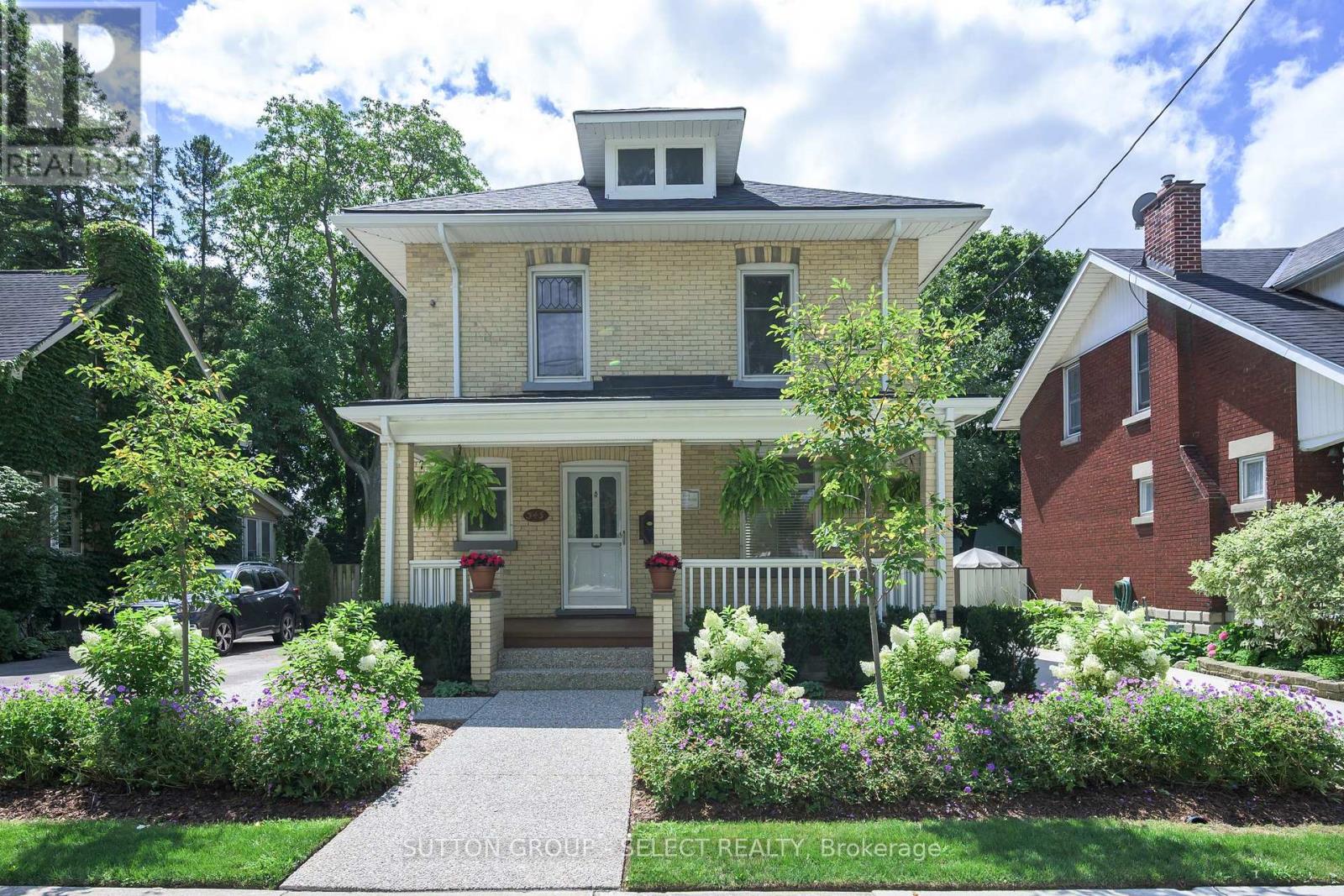 345 TECUMSEH AVENUE E - 1