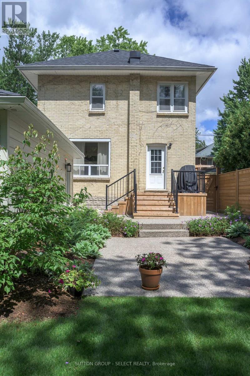 345 TECUMSEH AVENUE E - 35