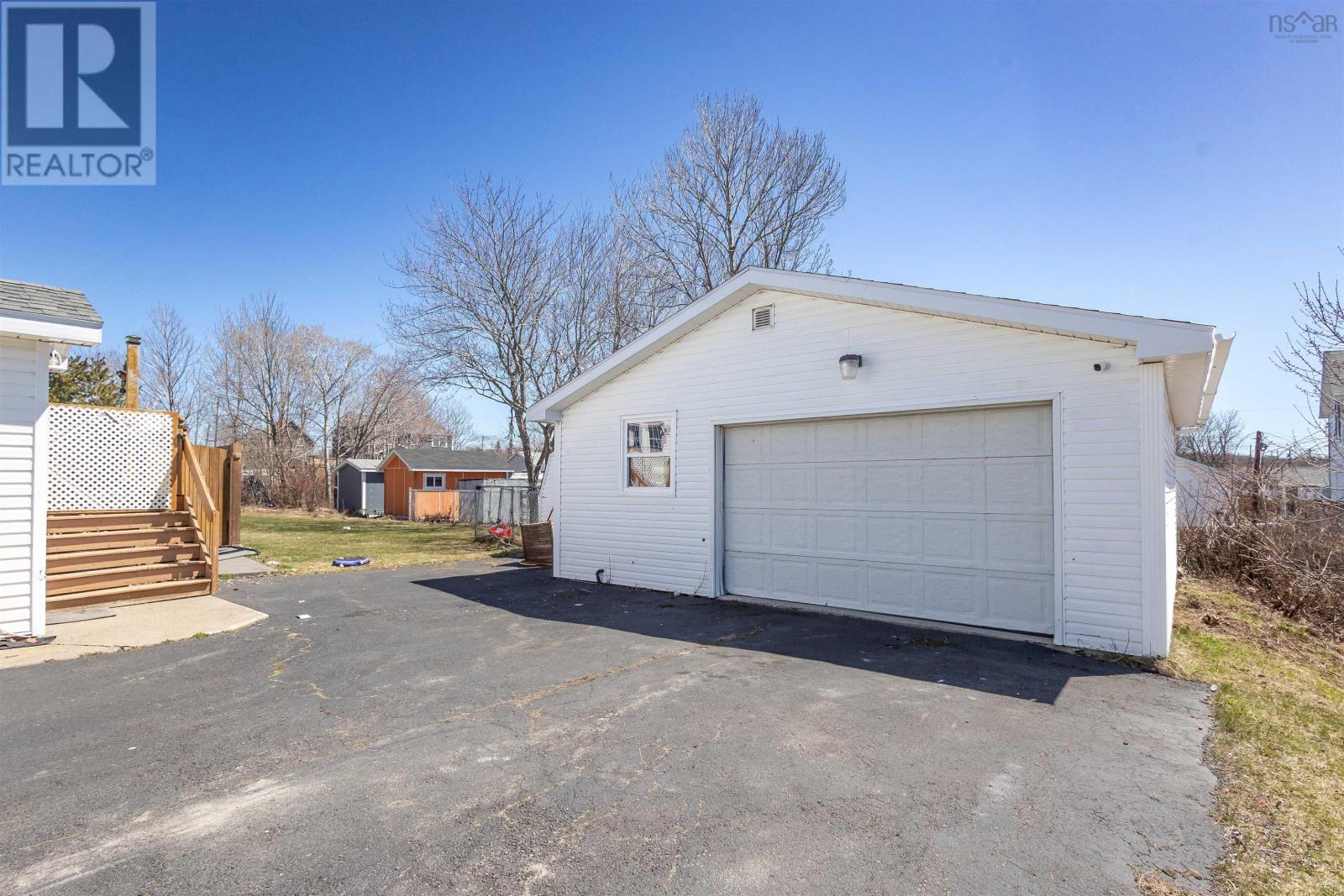 348 Cartier Street - Image 17